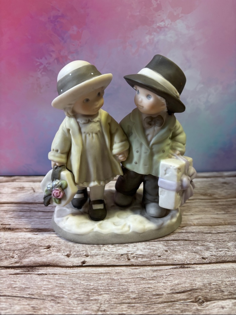 Kim Anderson “Sharing The‎ Joy Of The Season” 1996 Porcelain- Home Accent
